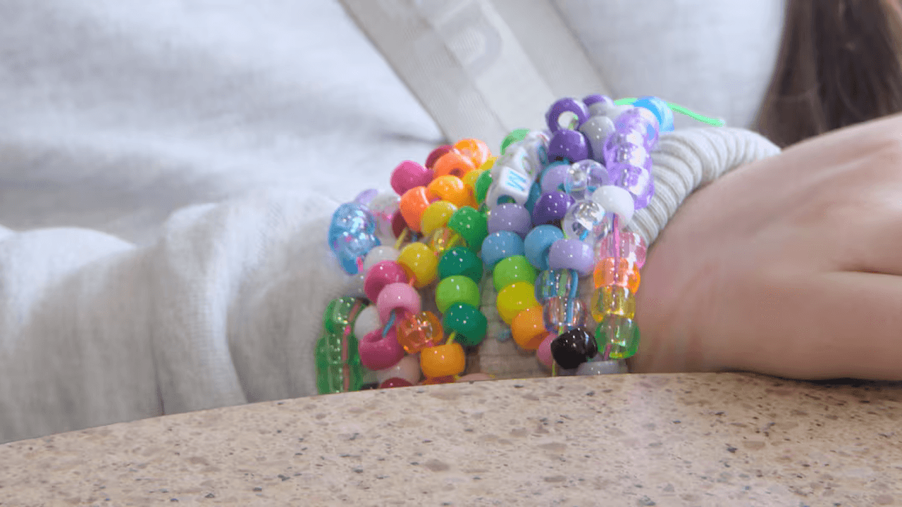 Mother says teen stabbed after Thunder over Louisville was protecting her 12-year-old daughter